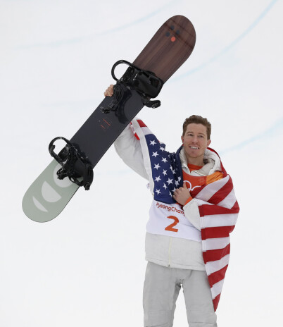 SNOWBOARDSTJERNE: Shaun White har stukket av med seieren en rekke ganger i ulike snowboard-konkurranser. Foto: NTB Scanpix SNOWBOARDSTJERNE: Shaun White har stukket av med seieren en rekke ganger i ulike snowboard-konkurranser. Foto: NTB Scanpix